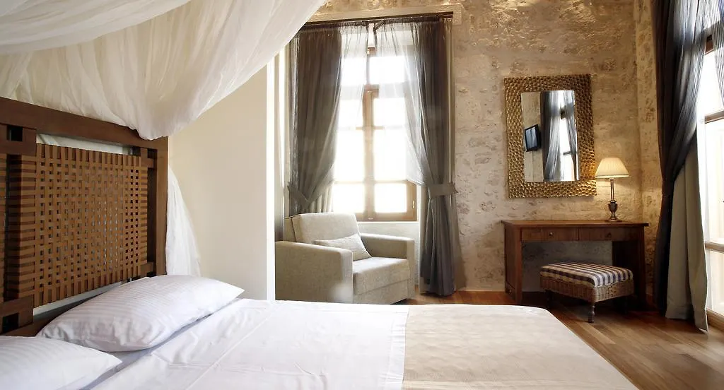 Leo Hotel Resmo