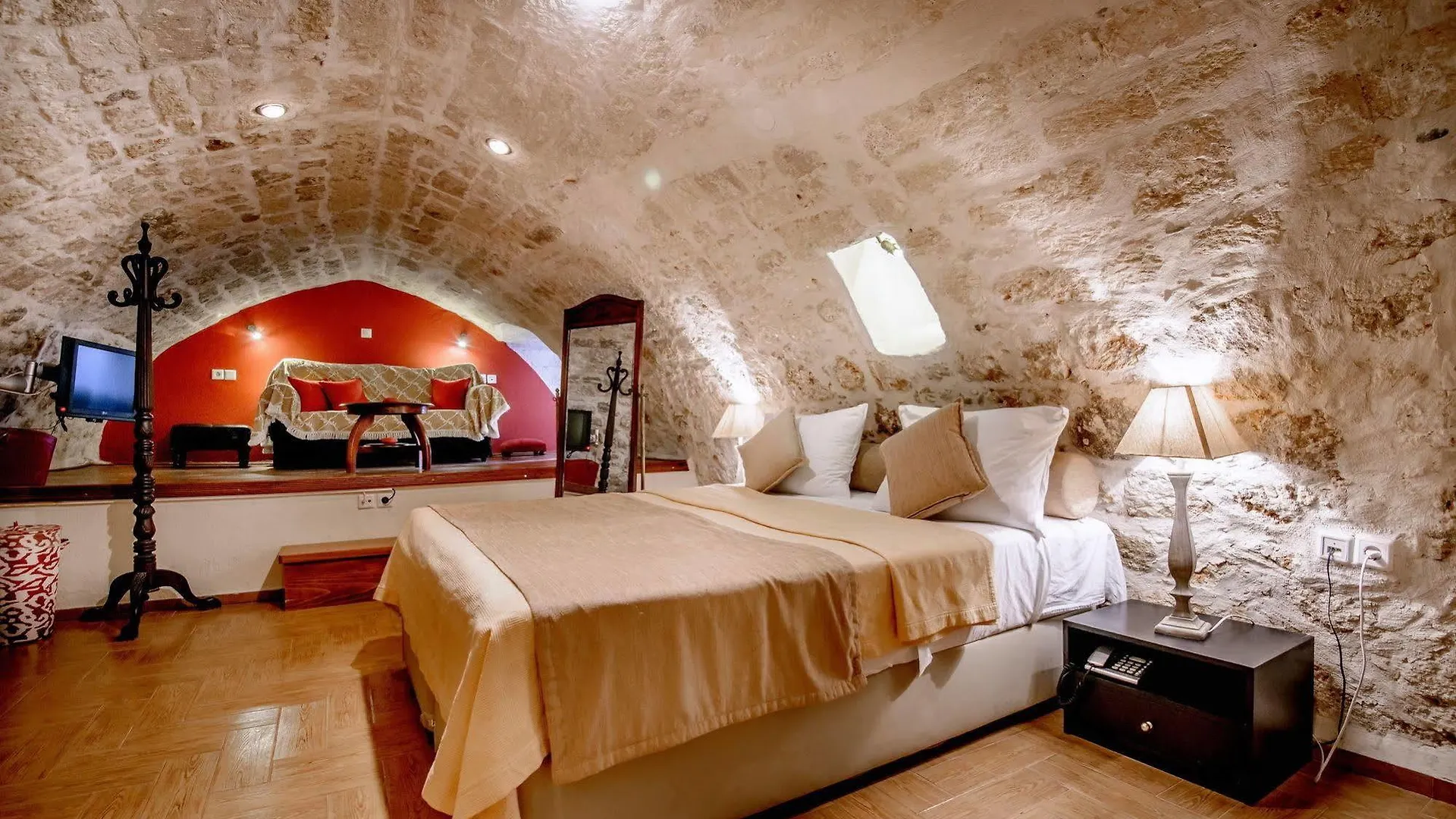 Leo Hotel Resmo 3*,  Yunanistan