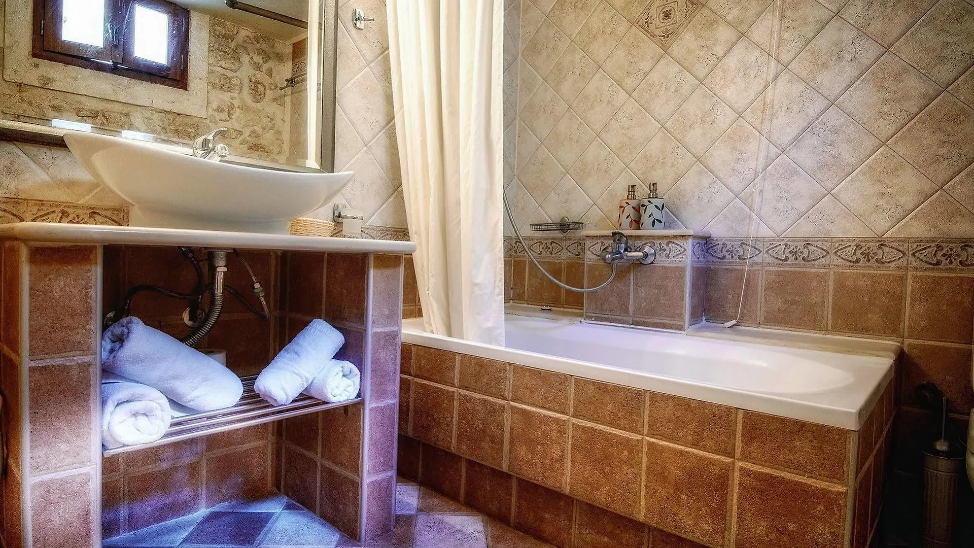 Leo Hotel Resmo Yunanistan
