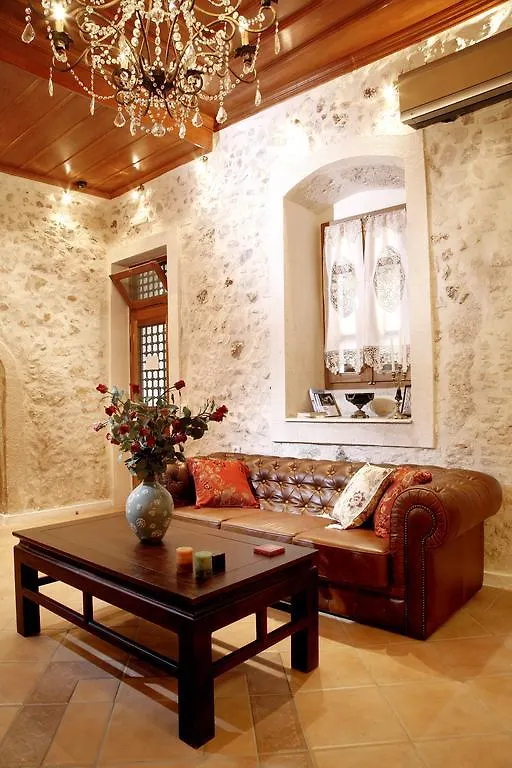 Leo Hotel Rethymno