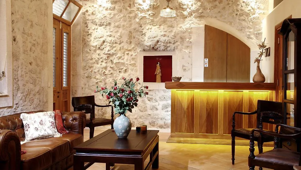 Leo Hotel Rethymno