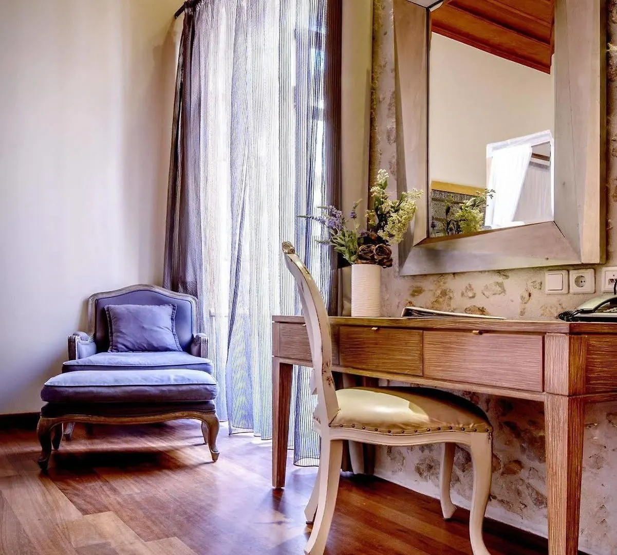 Leo Hotel Rethymno